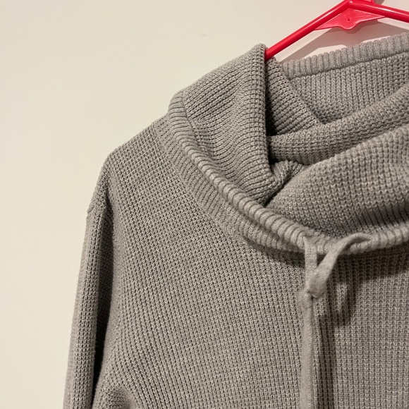 LAUREN RALPH LAUREN 100% Cotton Gray Waffle Knit Cowl Neck Sweater, Size Large - Picture 4 of 7